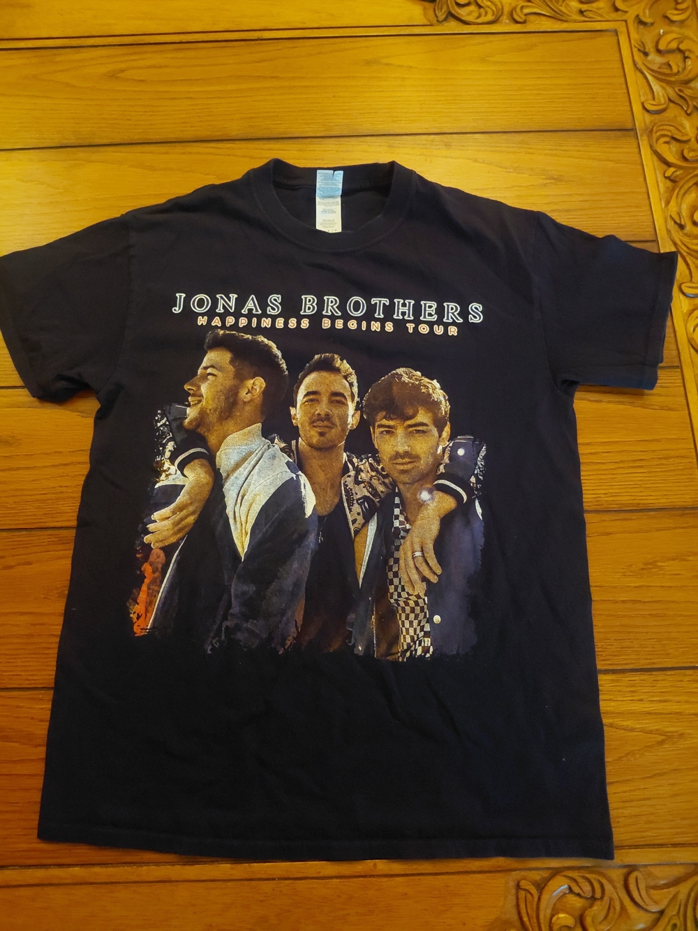 Gildan Black Jonas Brothers 'Happiness Begins Tour' Graphic Tee